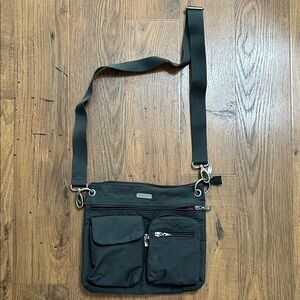 Baggallini crossbody bag